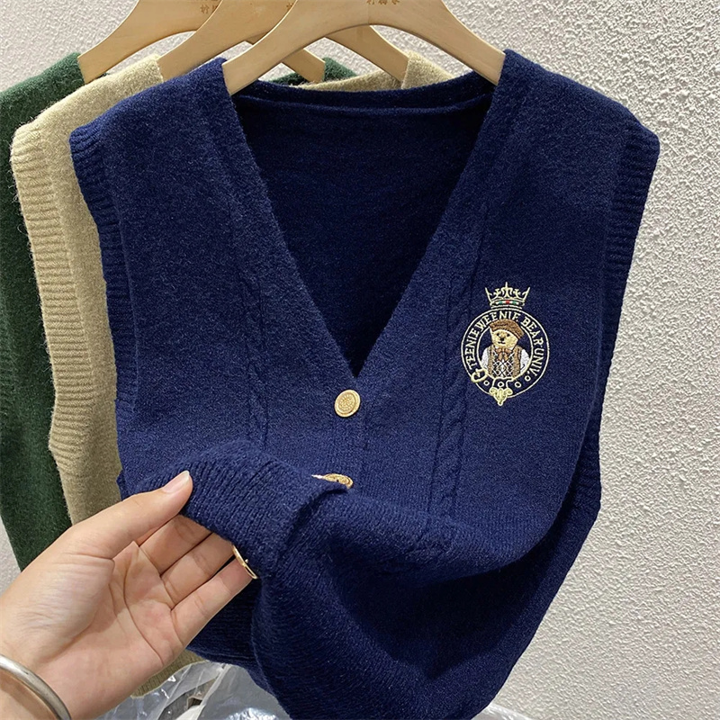 New Embroidered Bear Knitted L - Sewing Vest 评论和价格